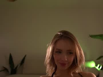 take off dress [893 tokens remaining]