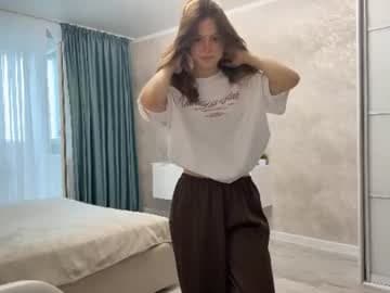 GOAL: Make crop top and show my belly :P | Hello my name is Isabella, Ticket show today💖 #teen #skinny #young #new #18 [72 tokens remaining]
