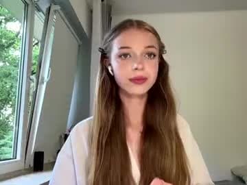GOAL: choose your song for my dance [82 tokens remaining] Welcome to my room! #18 #new #teen #young #shy