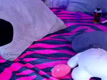 GOAL: CUM on FACE [990 tokens remaining] Welcome to my room! #18 #anal #bigboobs #squirt #teen