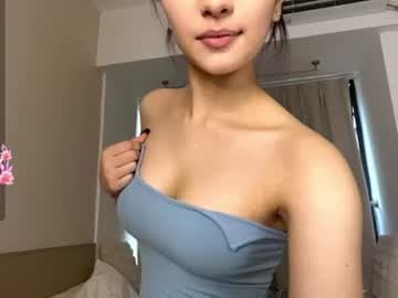 My GOAL: AWWW....QUICK CHECK UNDER THE SHORTS?!😈! i'm #young #18 #asian and very very #shy #teen [0 tokens remaining]
