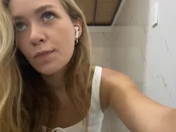 1st Day!! GOAL: . ˆ Have you ever heard the cutest MEOW in the WORLD? Can I demonstrate as many as two or even three times? ˆ Hey hey i m little #shy but all good for crazy day hehe #18 #teen #new #pv