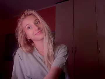 is greeting you :3 goal - catwalk and show outfit #18 #new #teen #blonde #natural [33 tokens remaining]